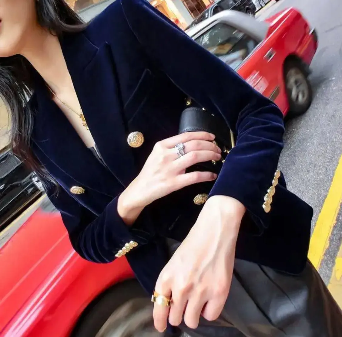 Velvet blazer by Oliver Barret