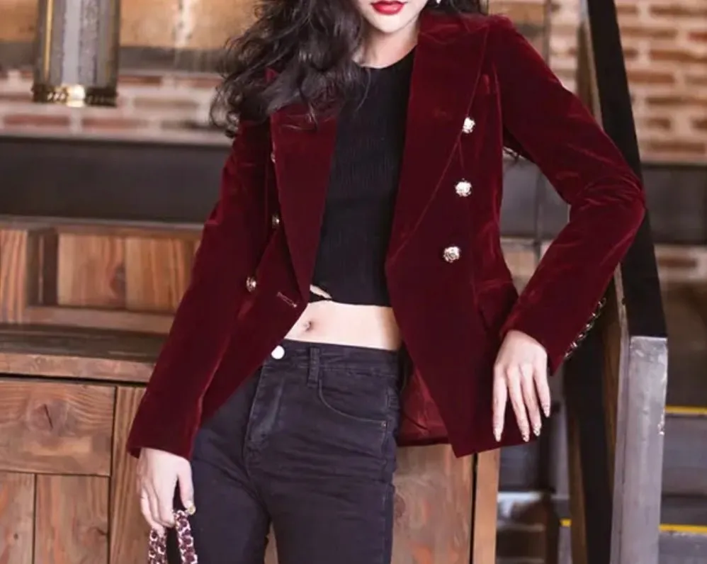 Velvet blazer by Oliver Barret